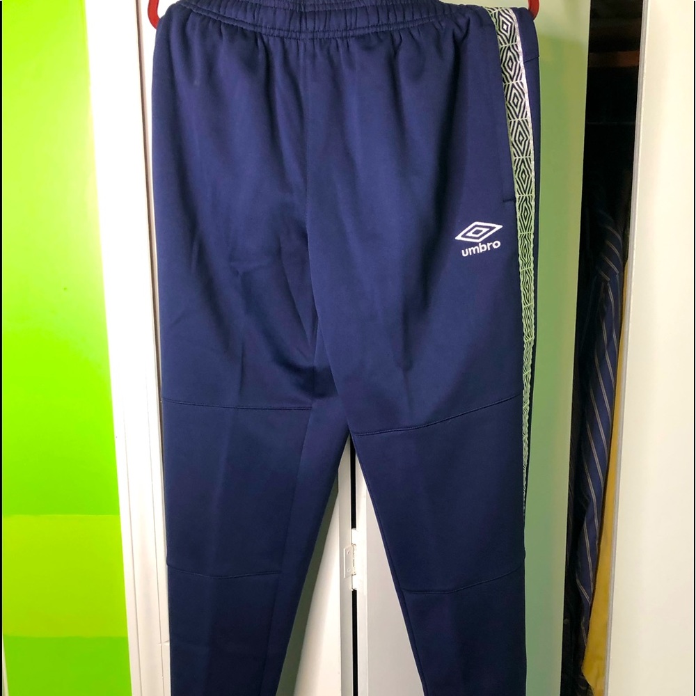 Umbro Premier Sweatpants Sz Small Zippered Cuffs Workout Pants